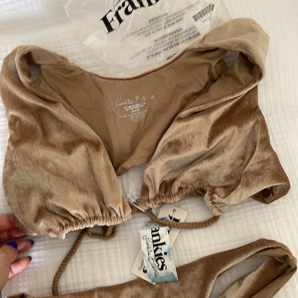 *NWT* Frankie’s Bikinis Suki Crushed Velvet Bikini Set - Picture 6 of 10